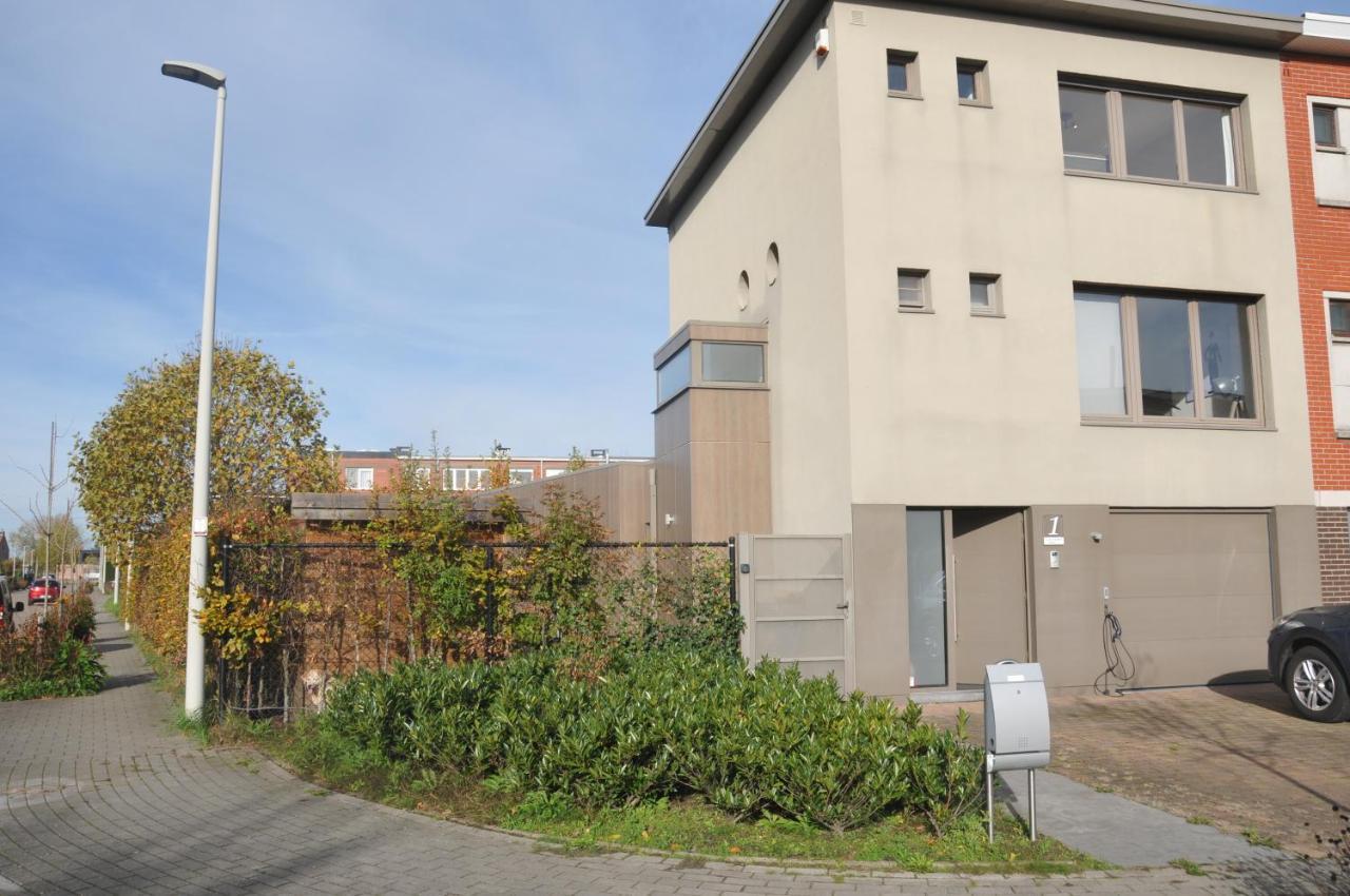 Bed and Breakfast At Number 1 Rumst Esterno foto
